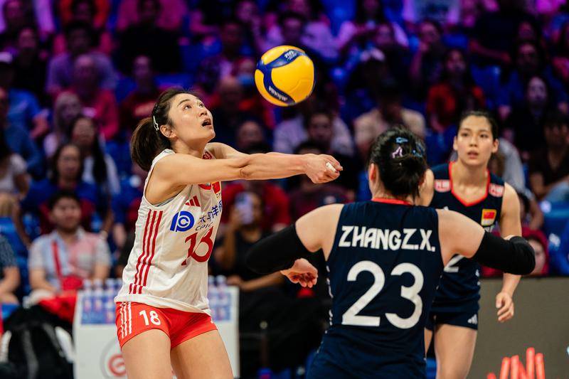 惊天大逆转！连场让二追三！世联赛-中国女排3-2美国队
