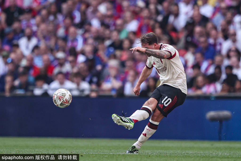 利物浦引援再遇滑铁卢，水晶宫后卫格伊转会告吹！