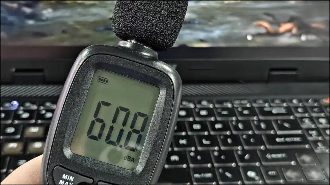 国际品牌的低价位强战力：微星神影16锐龙版（5060款）评测